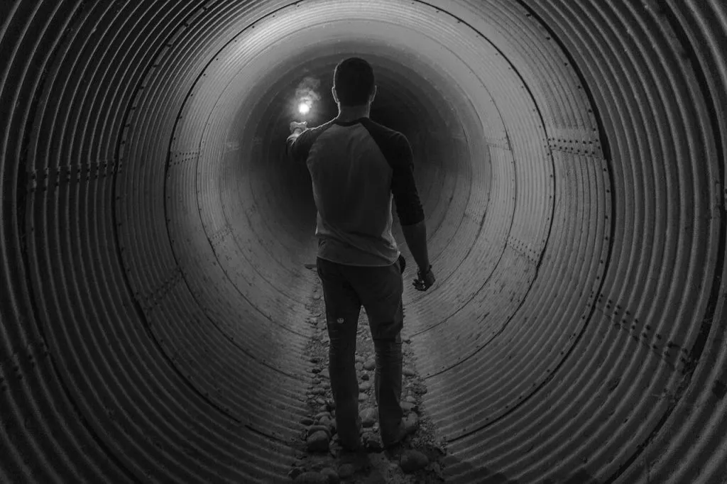 Sewer 1603148234 איש שרות