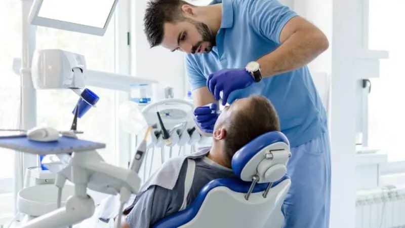 רופא שיניים 4 e1691310788883 רופא שיניים