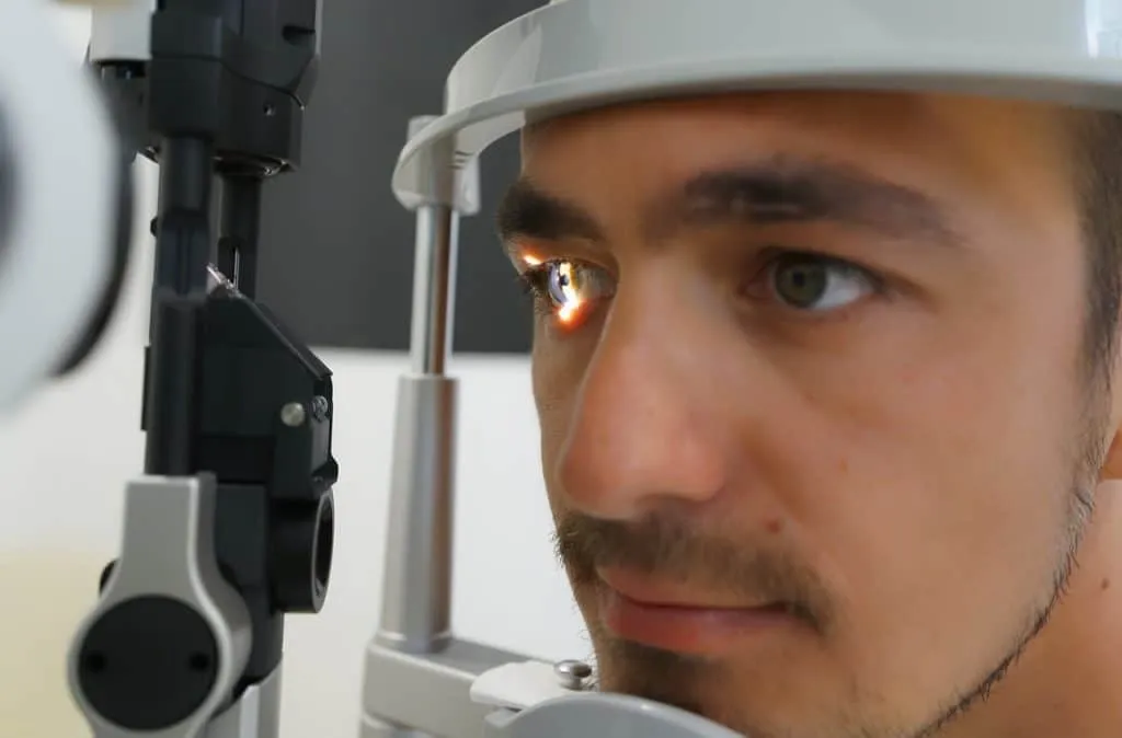 Eye test 1596525862 בדיקה רפואית