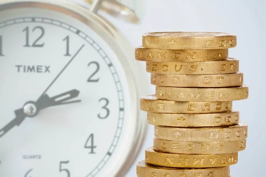 money 1653581845 שעון ומטבעות