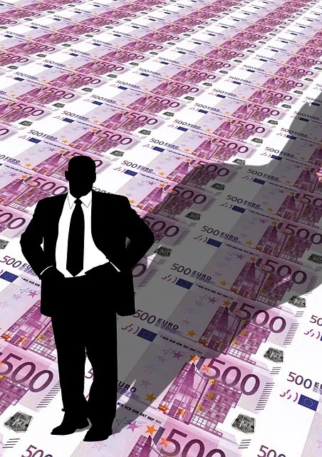 businessman 432662 640 מאות שקלים ראשית
