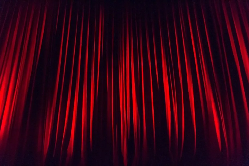 theater 1646572344 במה