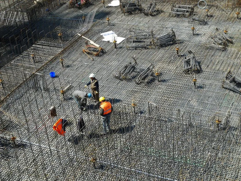 Construction Site 1658695514 פועלים