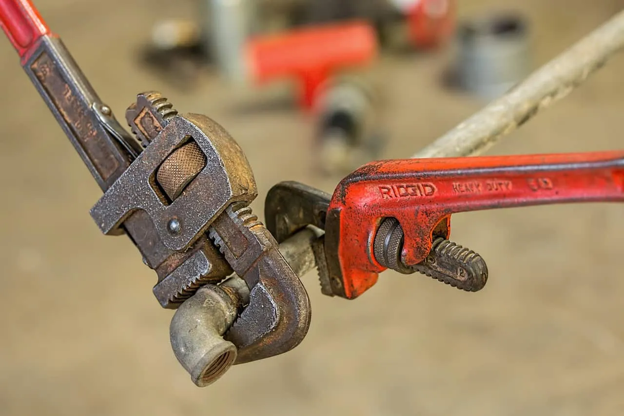 Piping 1565509970 כלי עבודה