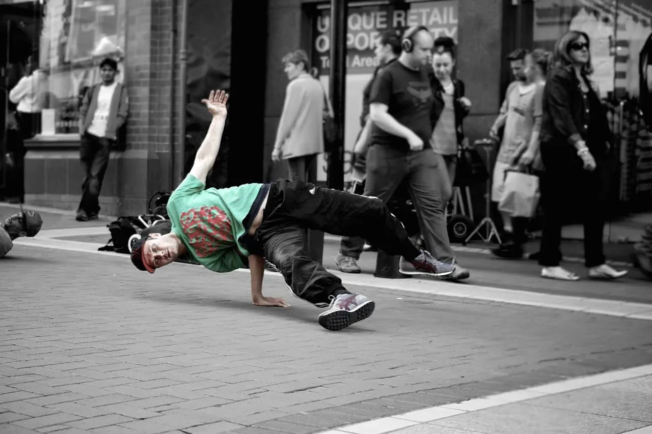 Breakdancing 1560103617 ריקוד משולב