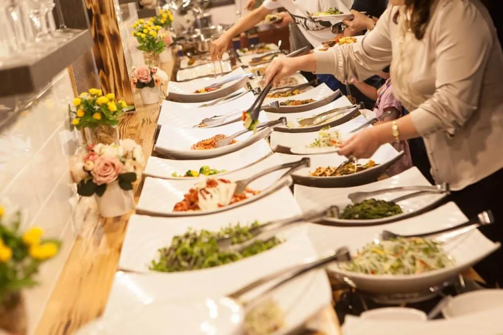 Catering 1670754647 עמדת אוכל