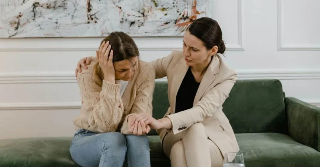 דרך ראשונה – תשתפי חברים קרובים או בני משפחה דרך ראשונה – תשתפי חברים קרובים או בני משפחה
