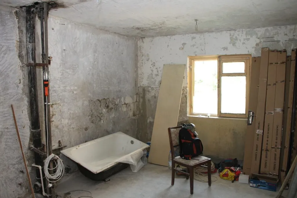 Renovations 1575364626 חדר בשיפוץ