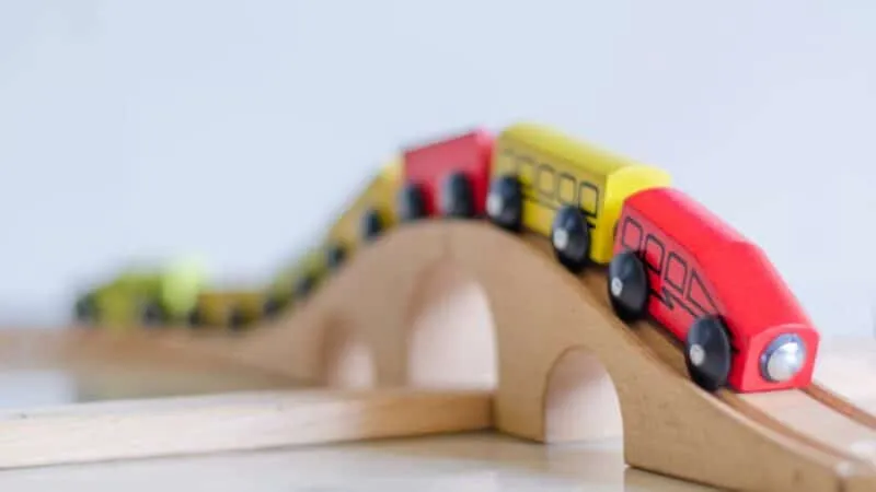 היתרונות של צעצועים קלאסיים 1 e1688482821319 היתרונות של צעצועים קלאסיים